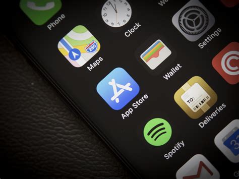 App Store shrank for first time in 2017 thanks to crackdowns on spam