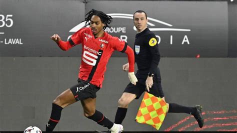 Stade Rennais Lille Djed Spence La Nouvelle Recrue Des Rouge Et