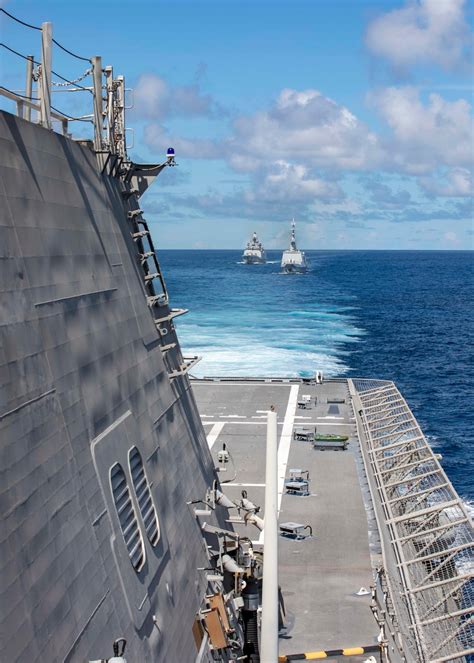 Uss Charleston Participates In Exercise La P Rouse Commander U