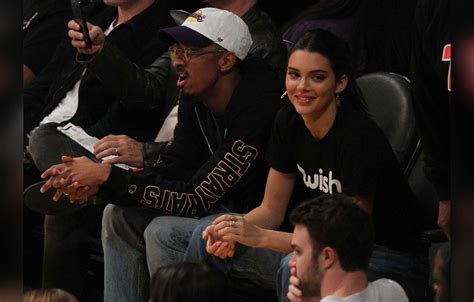 Kendall Jenner Watches La Lakers Game Is She Dating Again