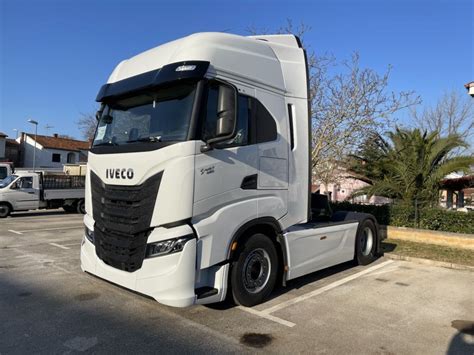 IVECO S WAY AS440S49T P 2023 God