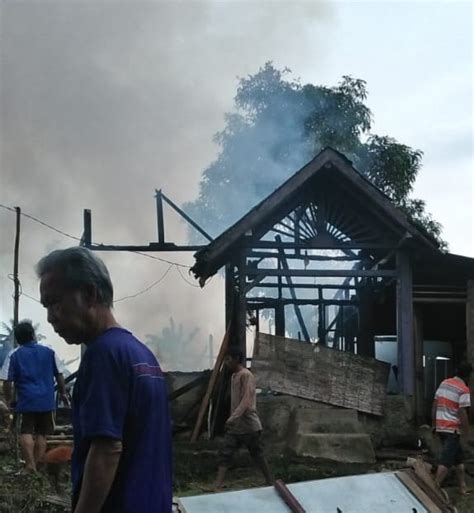 Rumah Janda Lansia Di Cihara Lebak Ludes Terbakar Diduga Akibat