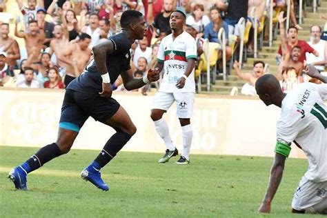 Fluminense bate a Portuguesa RJ no Maracanã e vence a segunda