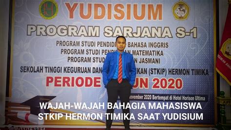 WAJAH BAHAGIA MAHASISWA STKIP HERMON TIMIKA DENGAN GELAR BARU SAAT