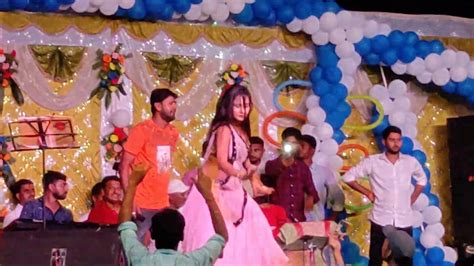 Gunjan Singh New Hot And Sexy Bhojpuri Stage Show Youtube