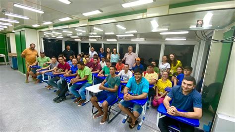 Parceria Entre Prefeitura Senai E Sebrae Leva Carreta De Curso