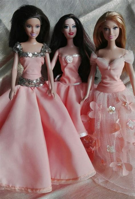 Pin By Zaida Guerrero On Muñecas Barbara Gowns Of Elegance Barbie Clothes Dress