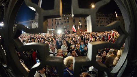 Twee Pausen Heilig Verklaard In Vaticaan Buitenland NU Nl