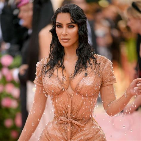 Kim Kardashian Iconic Looks Artist And World Artist News