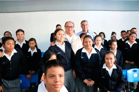 Entrega de la primera etapa de reconstrucción del Centro Educativo