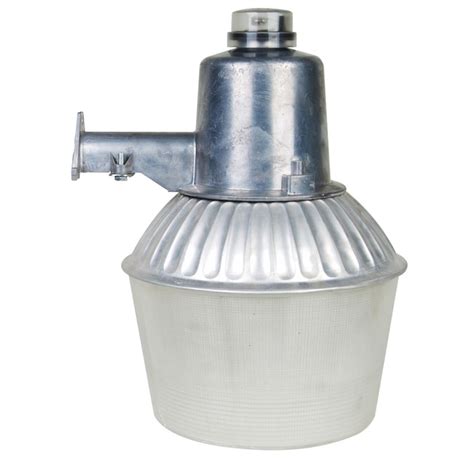Utilitech 1 Head 100 Watt Gray Metal Halide Dusk To Dawn Flood Light In