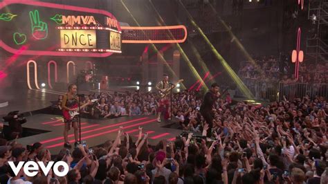 Dnce Kissing Strangers Live From Iheartradio Mmvas Youtube