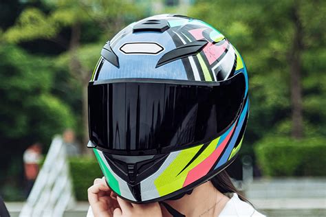 Quel est le meilleur casque moto intégral en 2024 Pour ma voiture