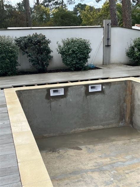 Remplacement de skimmer de piscine Réparation piscine à Bordeaux