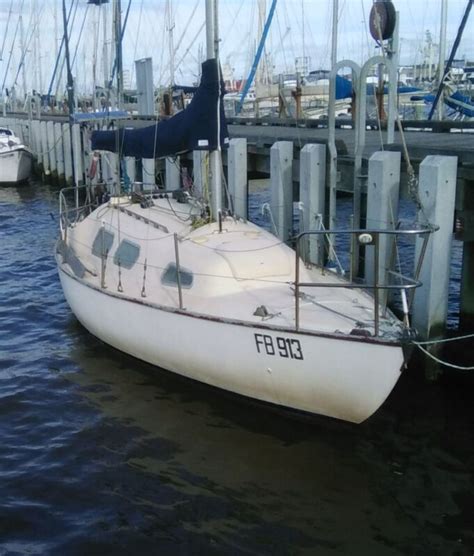 Yacht Top Hat 25 For Sale From Australia