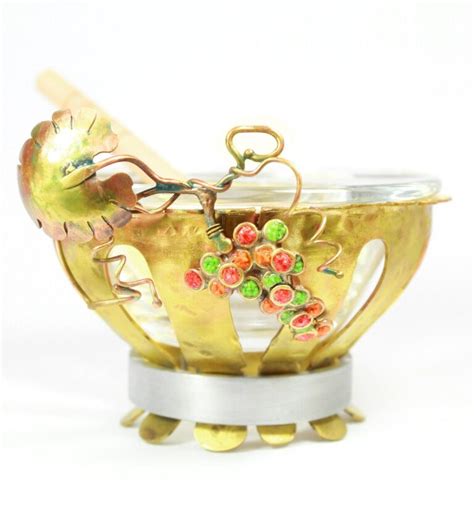 Rosh Hashanah is Coming: Honey Dishes - Judaica in the Spotlight