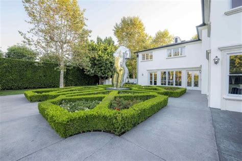 Sean Diddy Combs Lists His Lavish Beverly Hills Mansion For 61 5