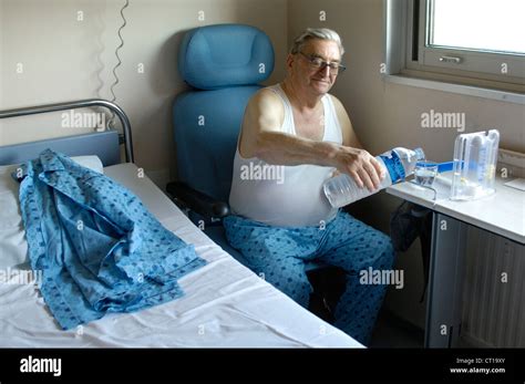 ELDERLY HOSPITAL PATIENT Stock Photo Alamy