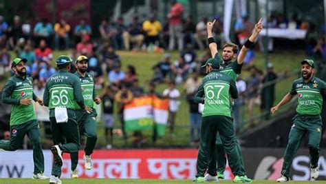 Pak Vs Ind India Set Run Target After Bowlers Bring Pakistan Back