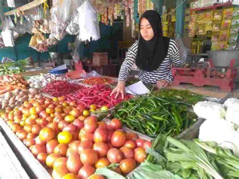 Dampak Cuaca Buruk Harga Kebutuhan Pokok Di Pasar Inpres Pamanukan