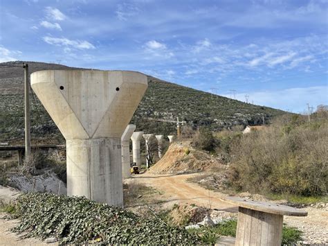 Kako Napreduju Radovi Na Izgradnji Mosta Na Rijeci Trebi Njici Foto