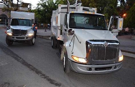 Municipio Estrena Dos Camiones Recolectores