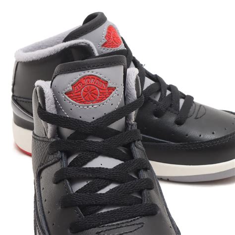 Jordan Brand Jordan 2 Retro Td Blackcement Grey Fire Red Sailatmos（アトモス） 公式オンラインストア