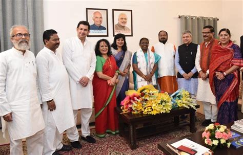 Odisha Bjp Mps Meet President Elect Draupadi Murmu Pragativadi