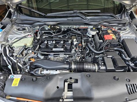 Engine Bay Cleaning Using Paint Brush Only 10 000kms R Gulong