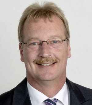 deutsche bank verliert stefan boden  die bayernlb finance