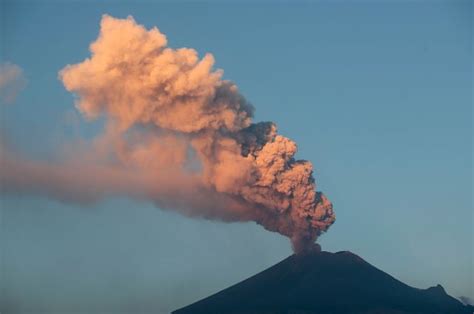 Popocatépetl por caída de ceniza casi mil escuelas a modalidad online