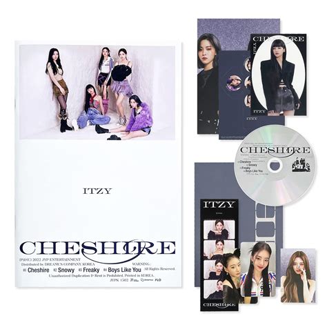 Itzy [cheshire] Standard B Ver Photobook Photocard