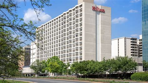 Hilton Arlington National Landing, VA Hotel at Reagan National Airport