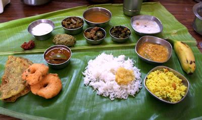 Andhra Thali ~ Mudda Pappu, Bendakaya Vepudu | Ugadi Special Thali