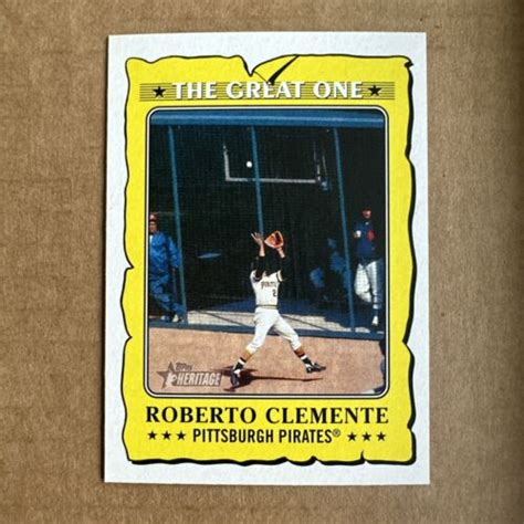 Roberto Clemente Pittsburgh Pirates 2021 Topps Heritage Baseball Great