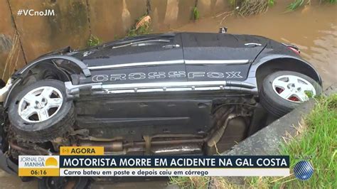 Motorista Morre Após Perder Controle De Carro Bater Em Poste E Cair Em Córrego De Salvador