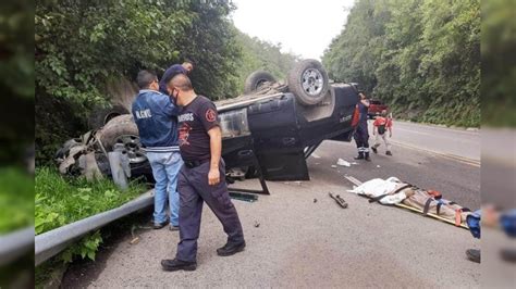 Muere Hombre Tras Volcar Su Camioneta En Zit Cuaro La Balanza