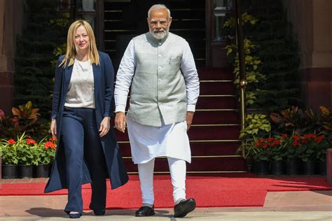 Meloni a Nuova Delhi l incontro con il premier Modi L India può