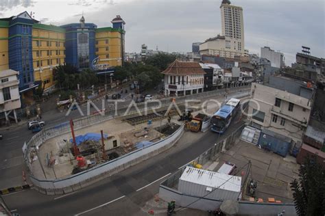 Temuan Jalur Trem Di Lokasi Pembangunan Mrt Antara Foto