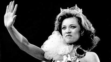 Breaking nudes: Vanessa Williams back on Miss America show — as head