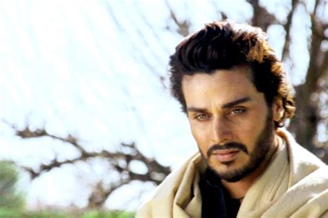 Ahsan Khan – Biography, Age, Education, Marriage, Wife, Dramas ...