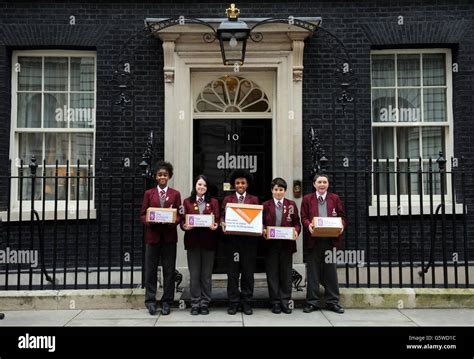 Conisborough College Meals Petition Stock Photo Alamy