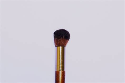 Make Up For Ever Brush 152 | Into The Gloss