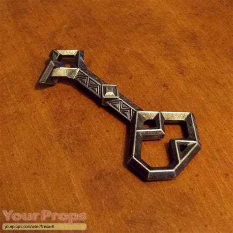 The Hobbit An Unexpected Journey The Key To Erebor Replica Movie Prop