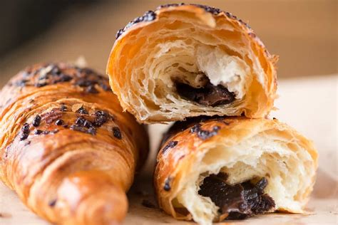 Cómo hacer croissants rellenos de chocolate Comedera Recetas tips