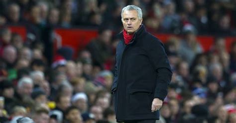 Mourinho sẽ làm gì để Man Utd qua cơn mộng mị Báo Dân trí