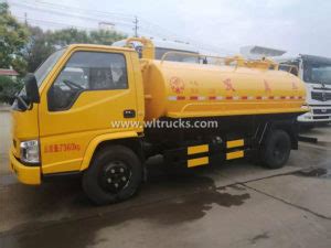 JMC 5000 Liter Toilet Dredge Truck Fuel Truck Sewage Suction Truck