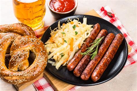 German Culture: Food, Festivals & Beer! - MW Expat