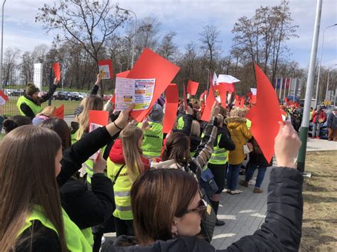 Popieram protest pielęgniarek i położnych ze Szpitala Uniwersyteckiego