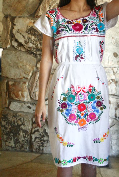 DIY: Make a muumuu type dress into a fitted dress | Life is Beautiful